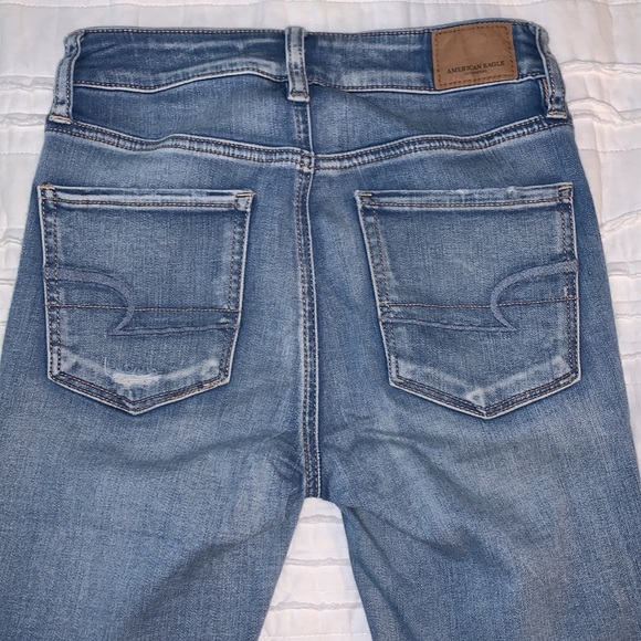 American Eagle distressed Hi-rise Jegging - Picture 8 of 10